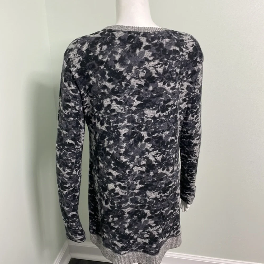 ANTHROPOLOGIE SATURDAY SUNDAY FLORAL BRUSHED FLEECE FUZZY HI LOW TUNIC SWEATER